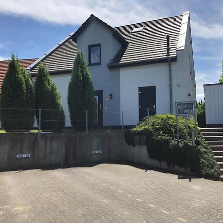 VILLA HÜGEL / OG-Fewo Göhren-Lebbin Exterior foto